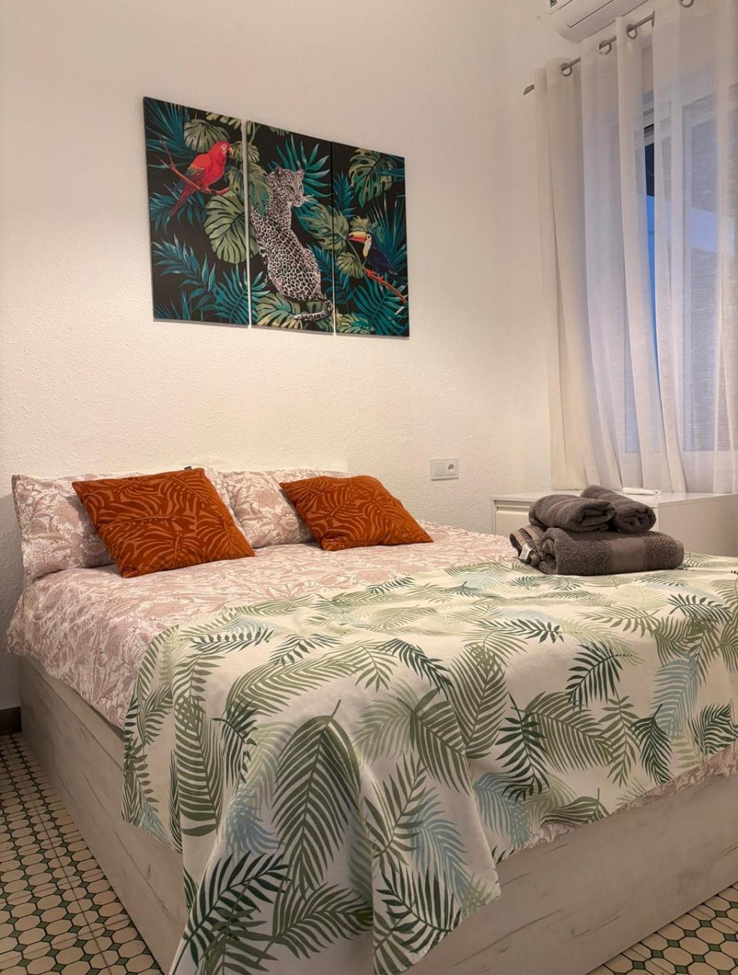 Beautiful Appartment In The Heart Of Alicante Buitenkant foto
